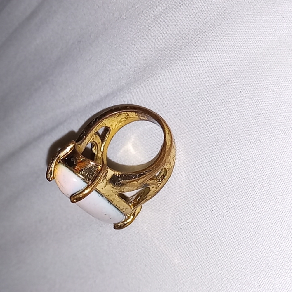 Opal Ring - Picture 2 of 2